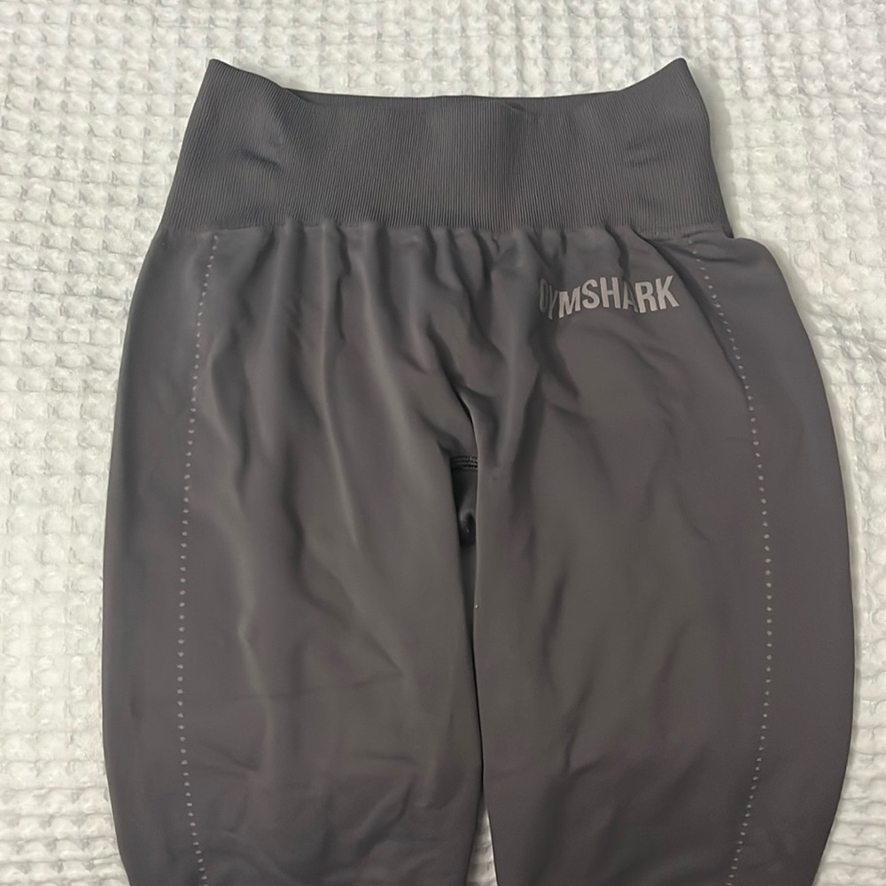XS gymshark rusty purple leggings
